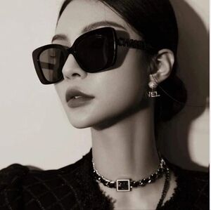 CHANEL Cloud Series  AUTHENTIC Oversized Sunglasses In Excellent Condition 5378